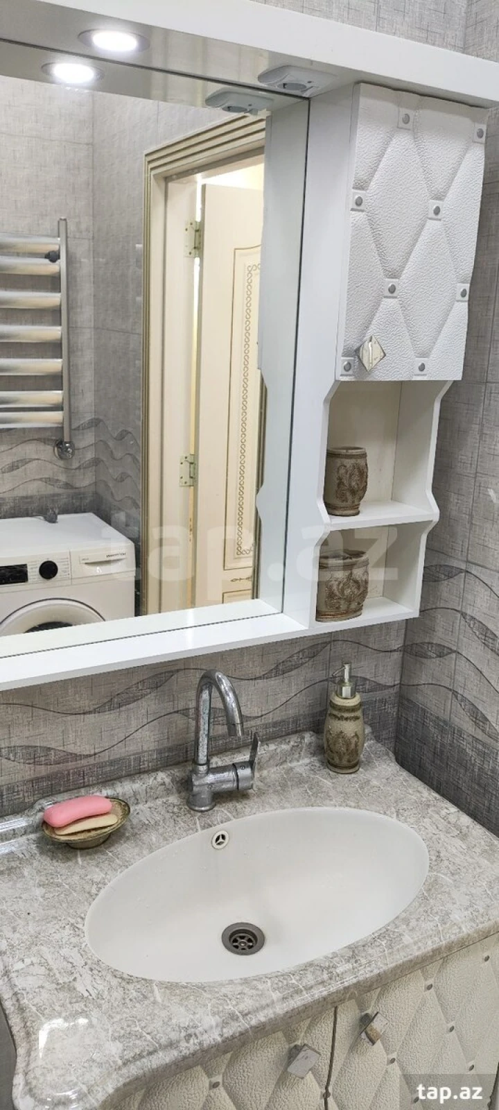 Kirayə verilir 2 otaqlı yeni tikili 75 m²