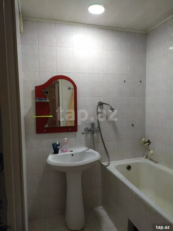 Kirayə verilir 3 otaqlı mənzil 75 m²