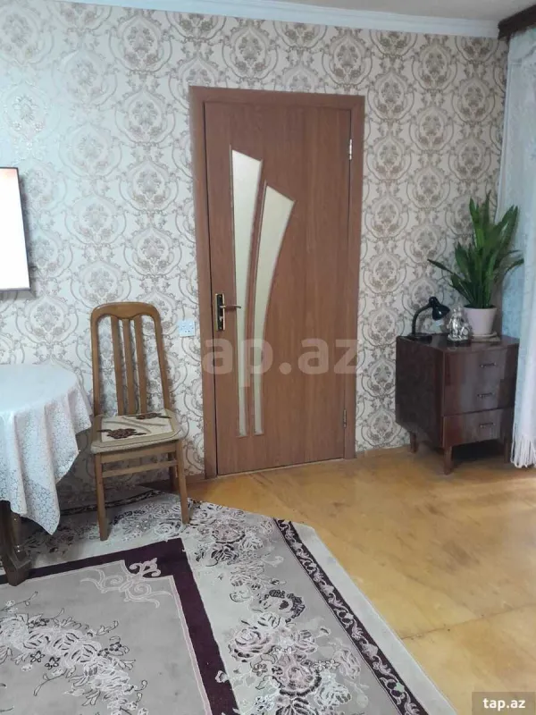 Satılır 4 otaqlı həyət evi 100 m²