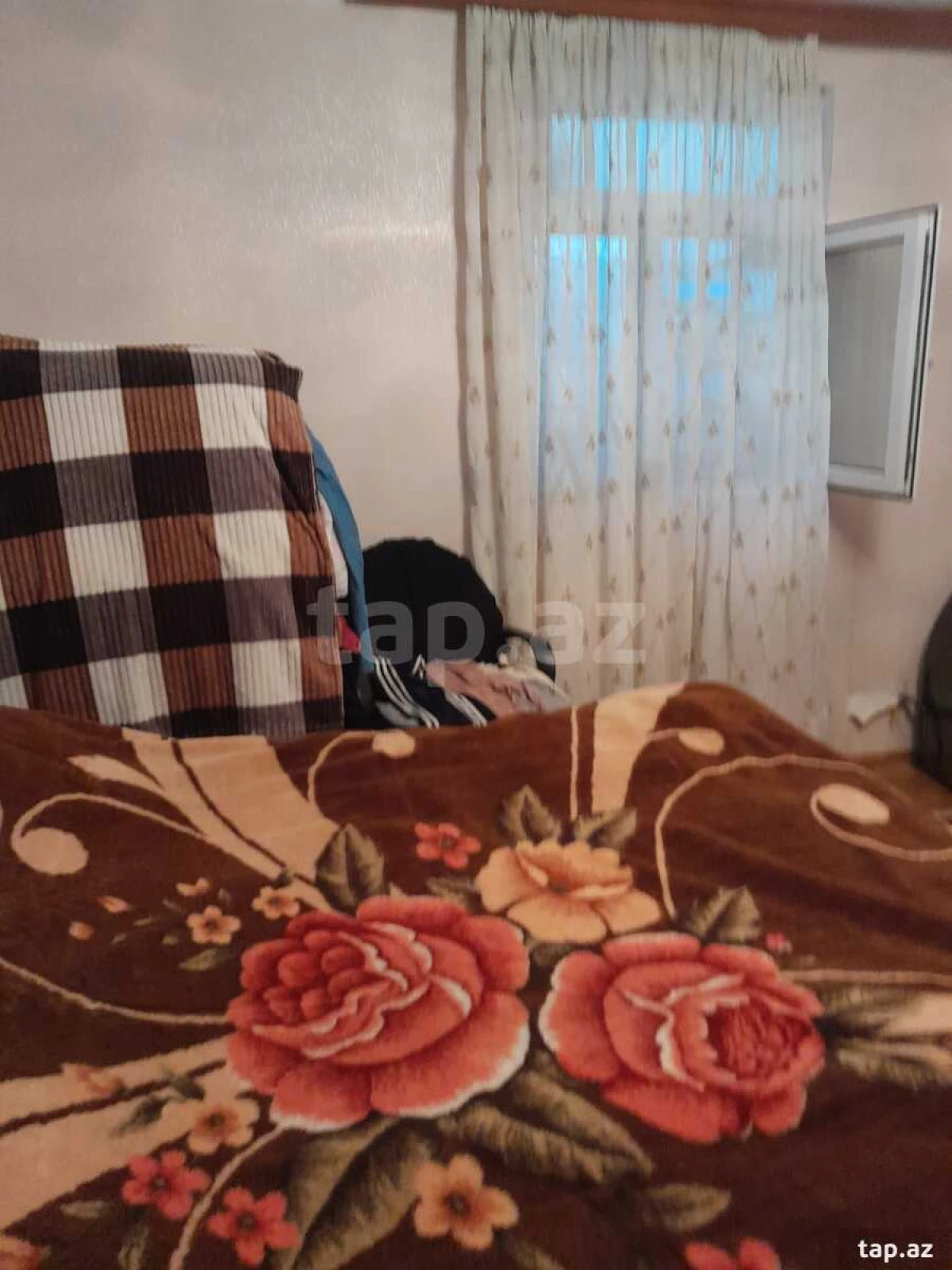 Satılır 4 otaqlı həyət evi 100 m²