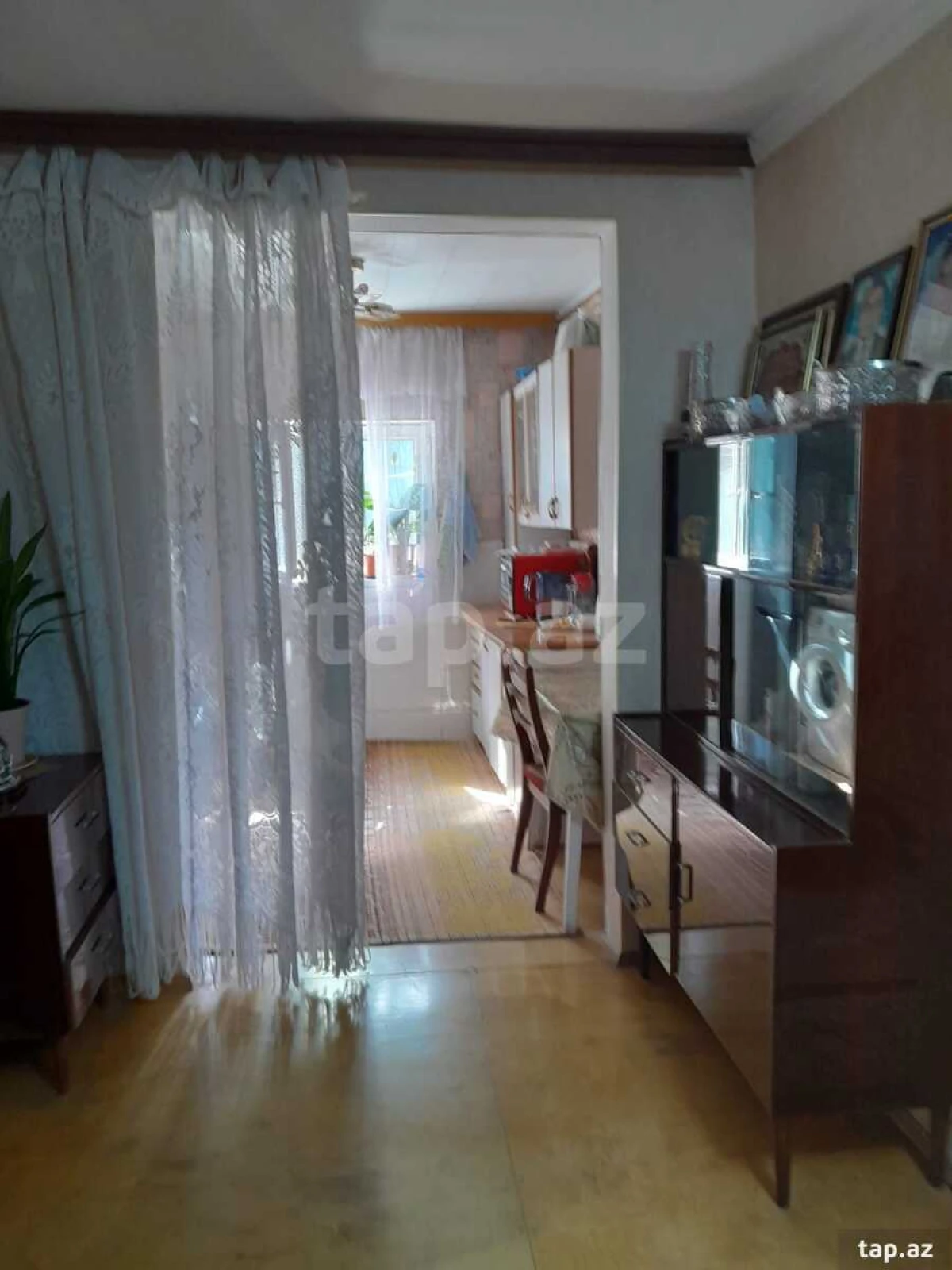 Satılır 4 otaqlı həyət evi 100 m²