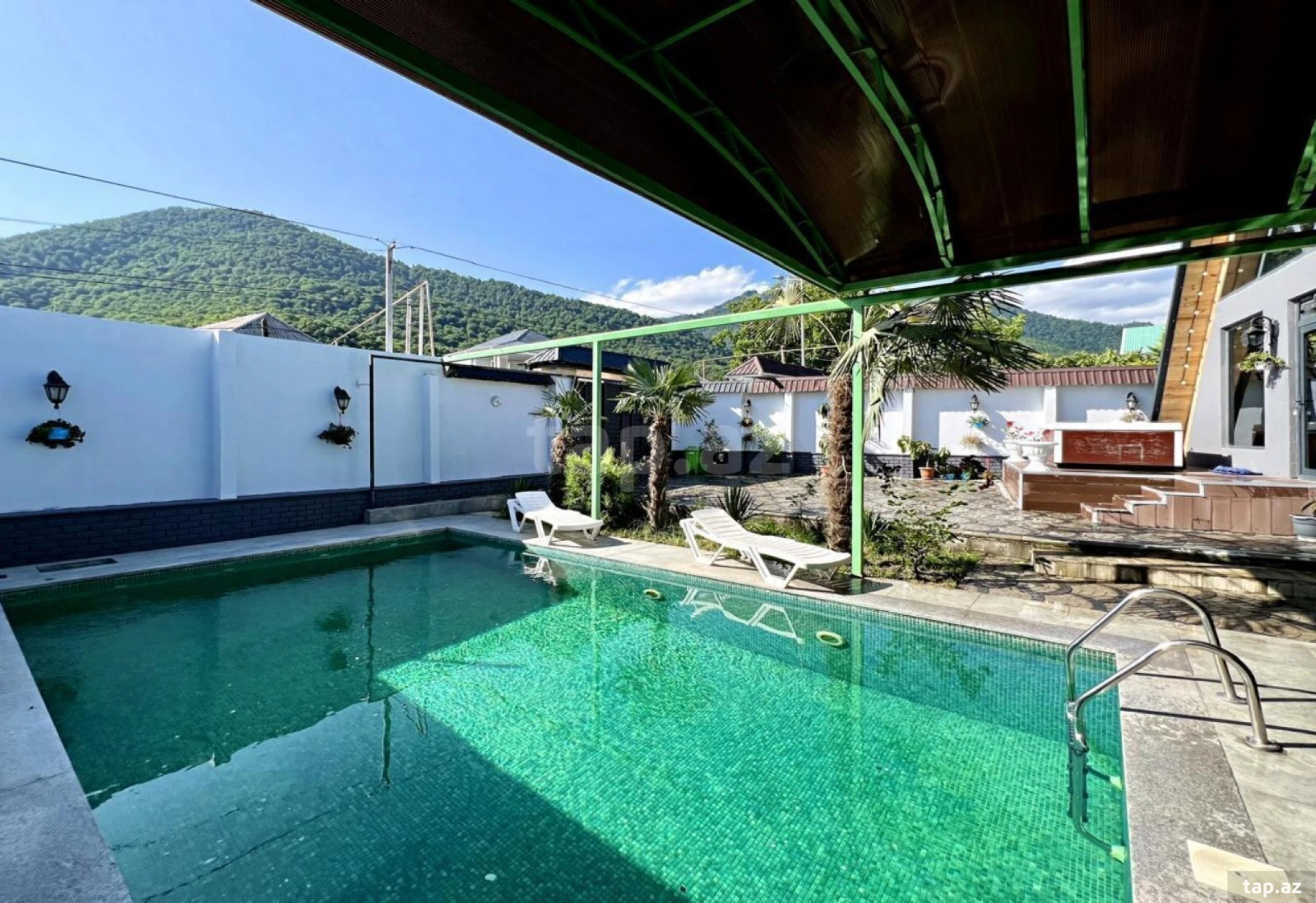 Kirayə verilir 5 otaqlı həyət evi 100 m²