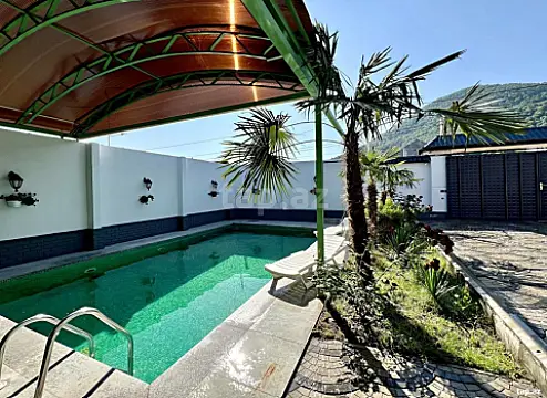 Kirayə verilir 5 otaqlı həyət evi 100 m²