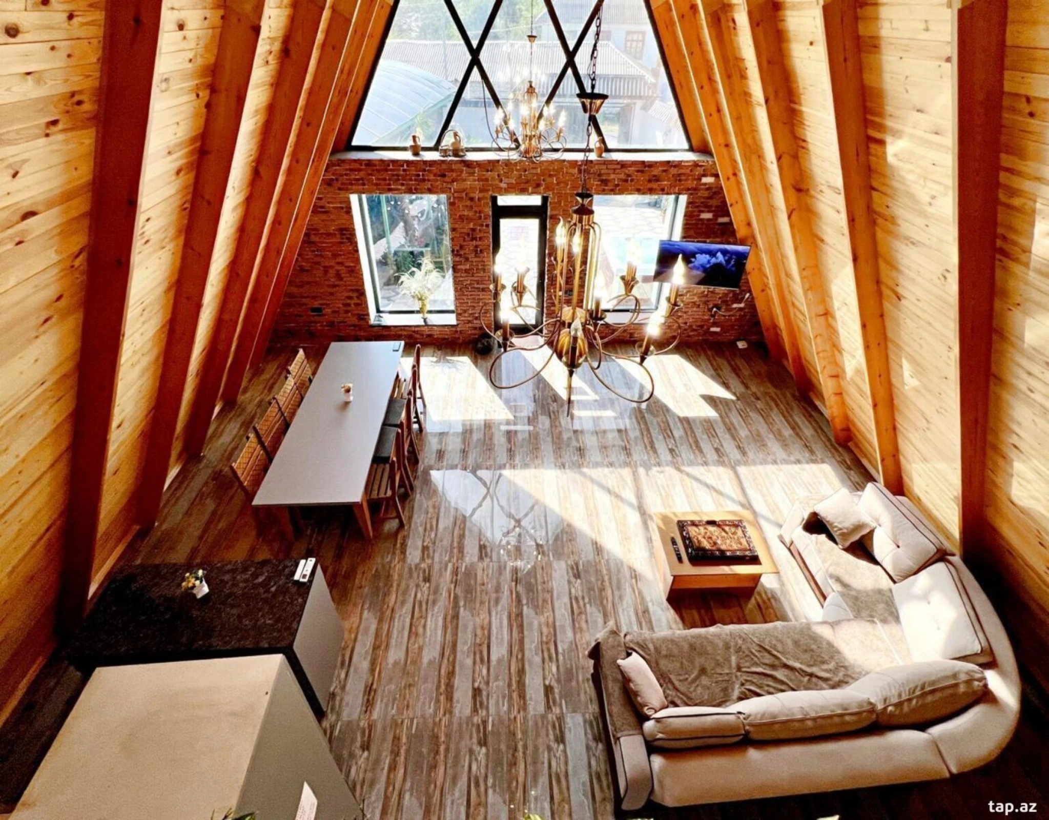 Kirayə verilir 5 otaqlı həyət evi 100 m²