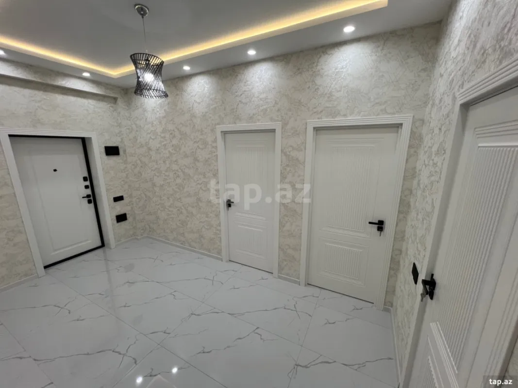 Satılır 2 otaqlı yeni tikili 68 m²