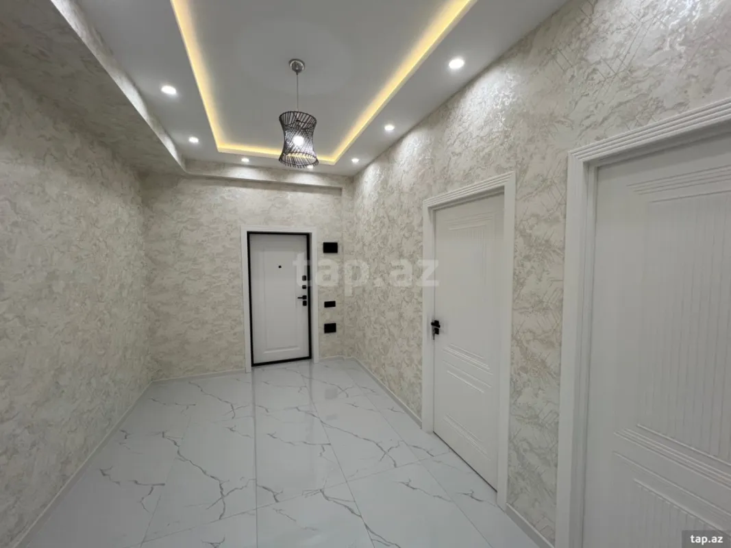 Satılır 2 otaqlı yeni tikili 68 m²