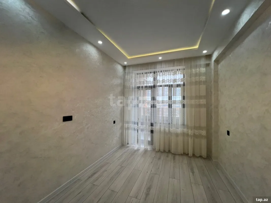 Satılır 2 otaqlı yeni tikili 68 m²