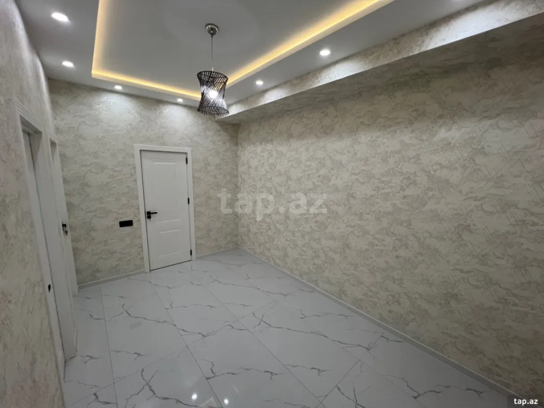 Satılır 2 otaqlı yeni tikili 68 m²