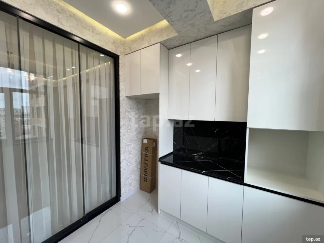 Satılır 2 otaqlı yeni tikili 68 m²