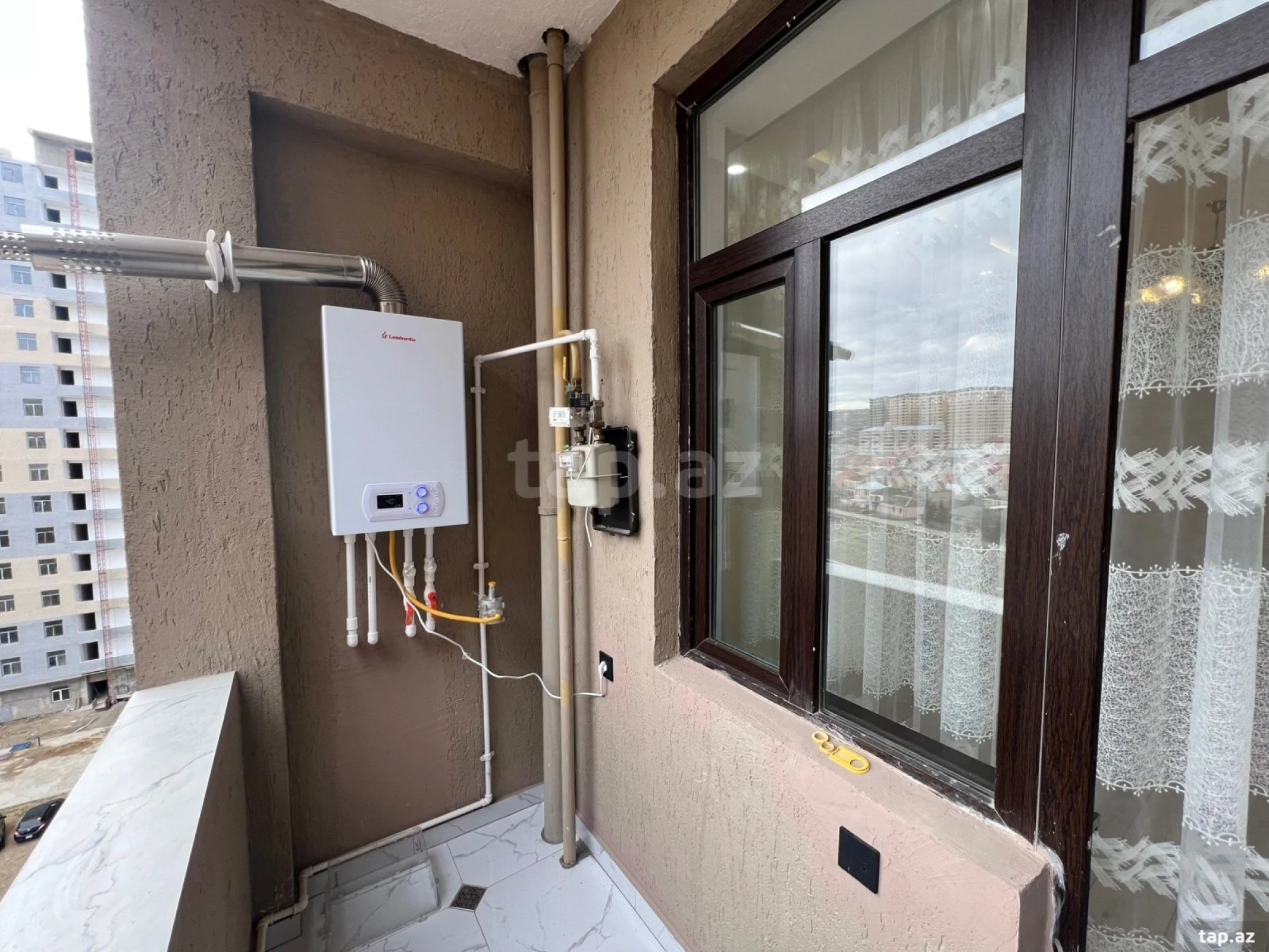 Satılır 2 otaqlı yeni tikili 68 m²