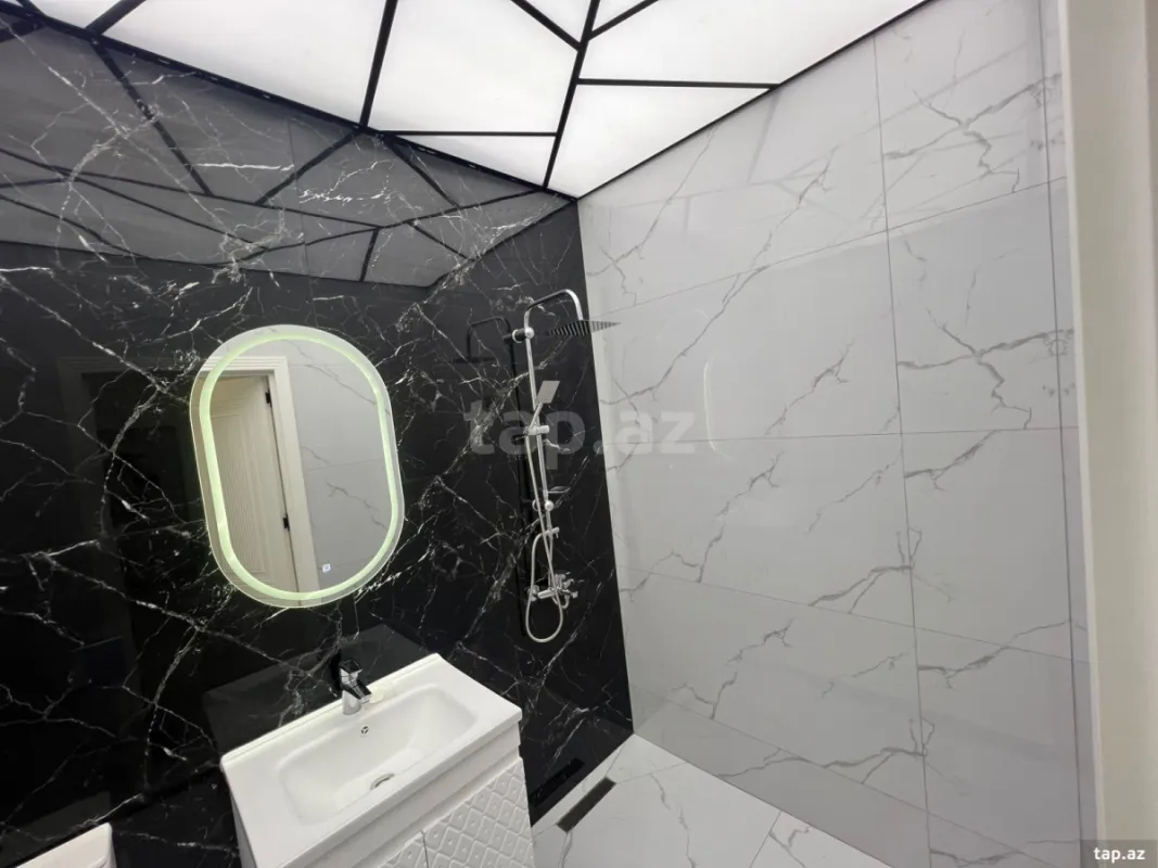 Satılır 2 otaqlı yeni tikili 68 m²