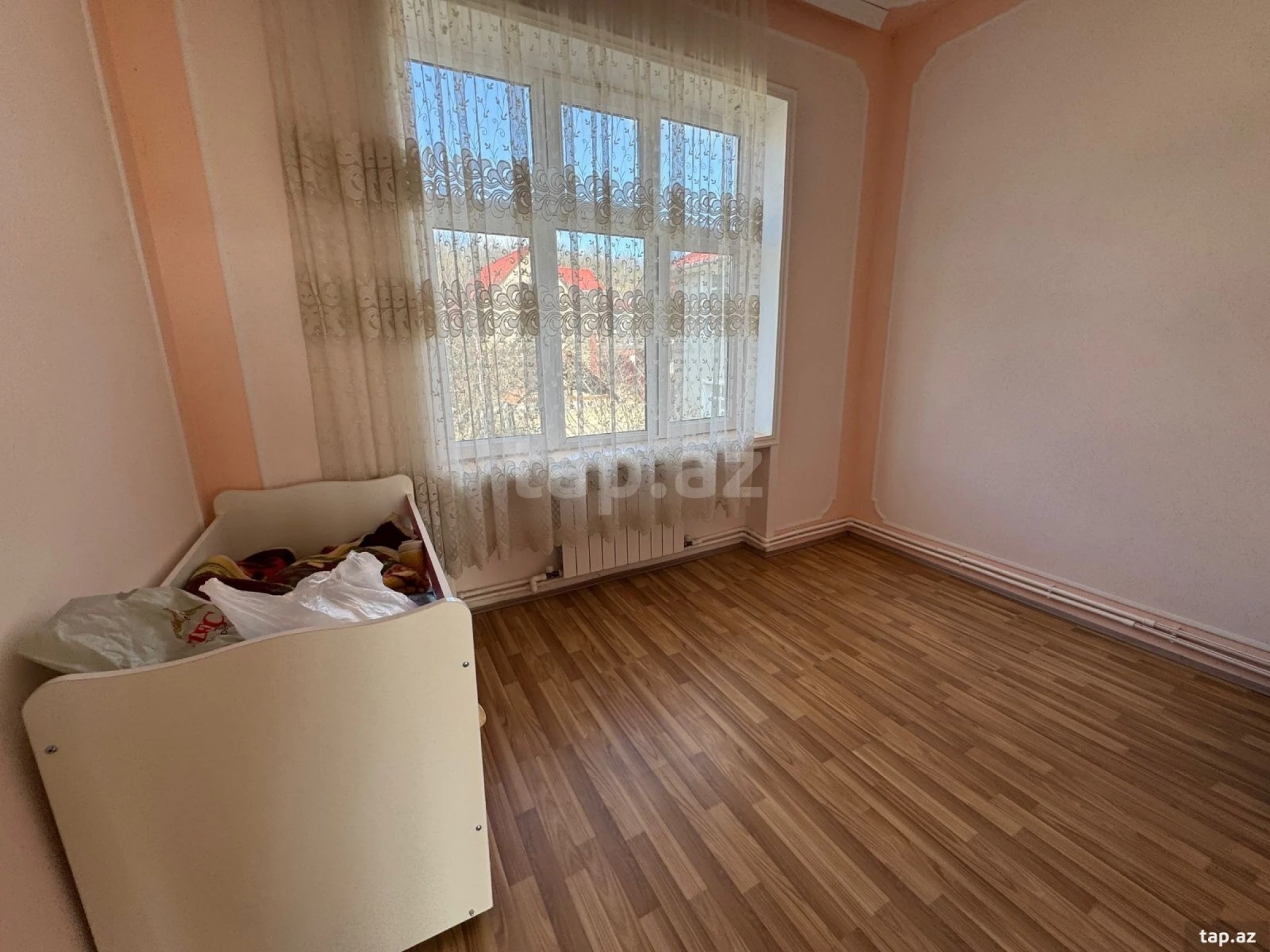 Satılır 5 otaqlı həyət evi 100 m²