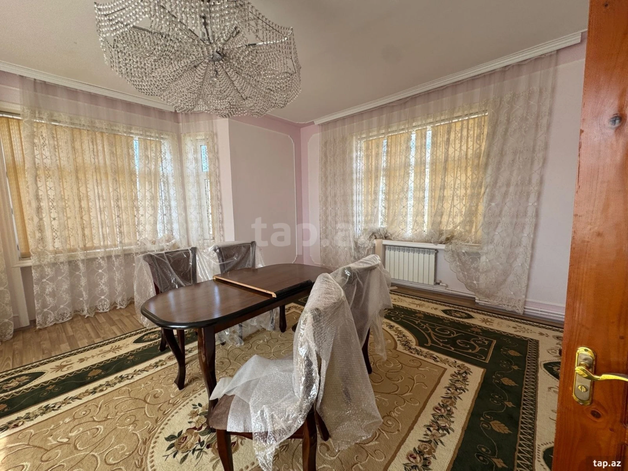 Satılır 5 otaqlı həyət evi 100 m²