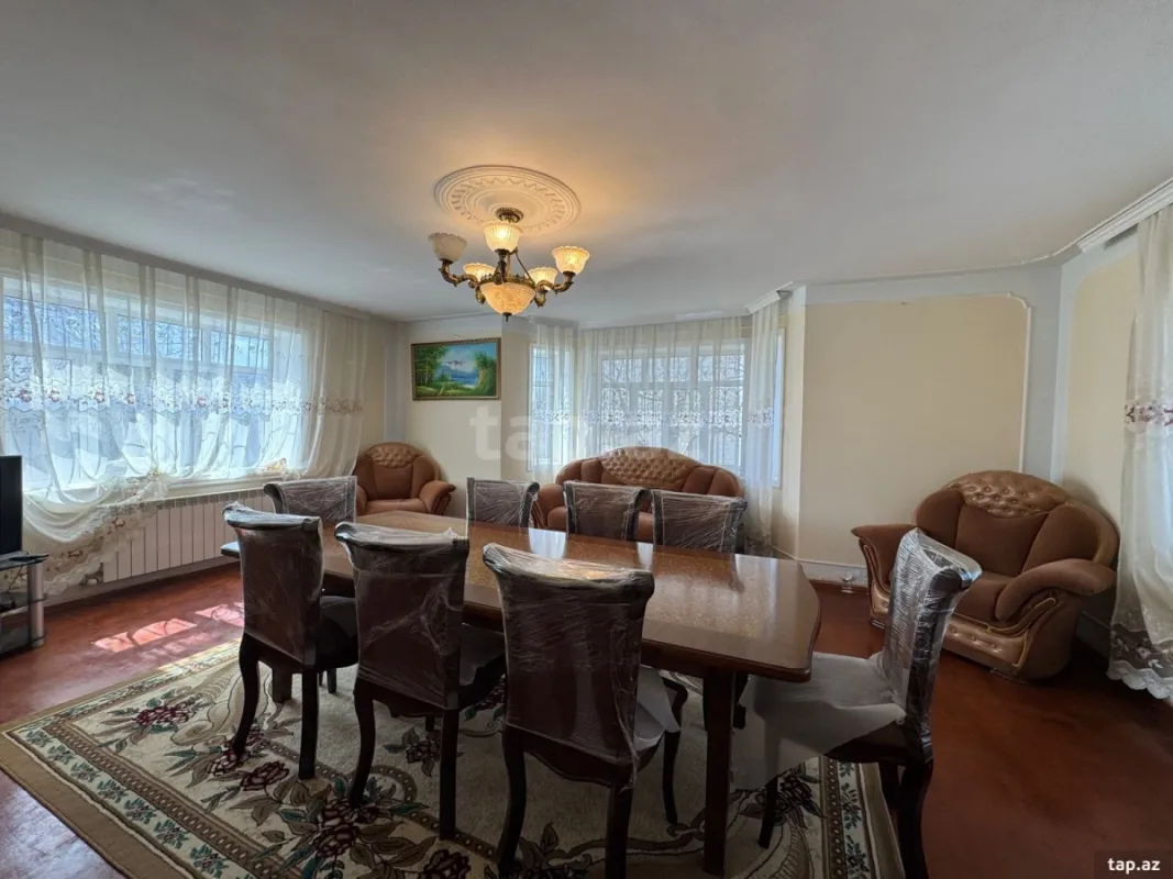 Satılır 5 otaqlı həyət evi 100 m²