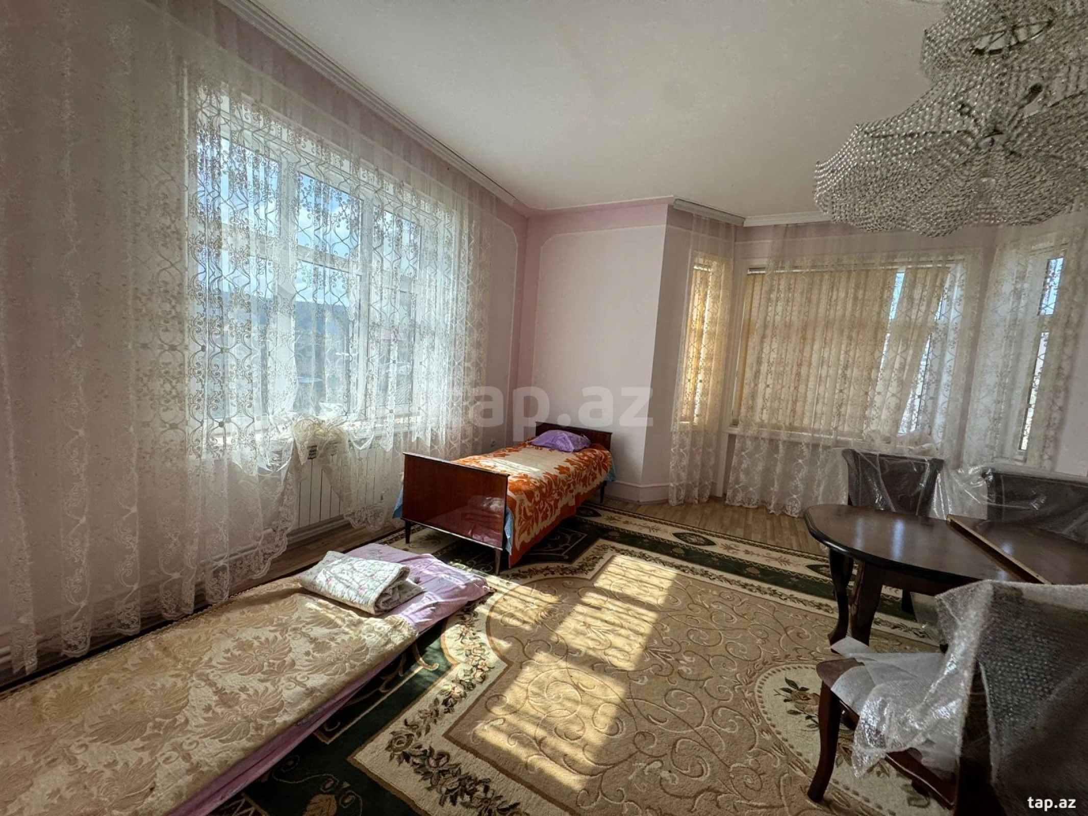 Satılır 5 otaqlı həyət evi 100 m²