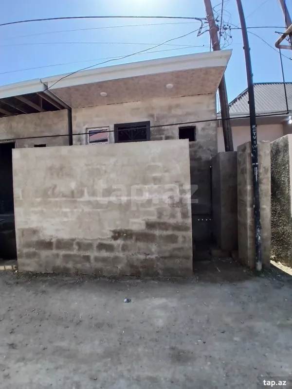 Satılır 2 otaqlı həyət evi 45 m²