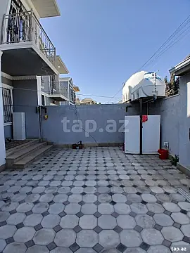 Satılır 4 otaqlı həyət evi 140 m²