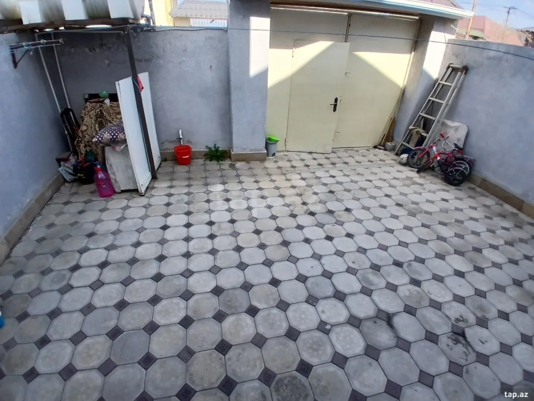 Satılır 4 otaqlı həyət evi 140 m²