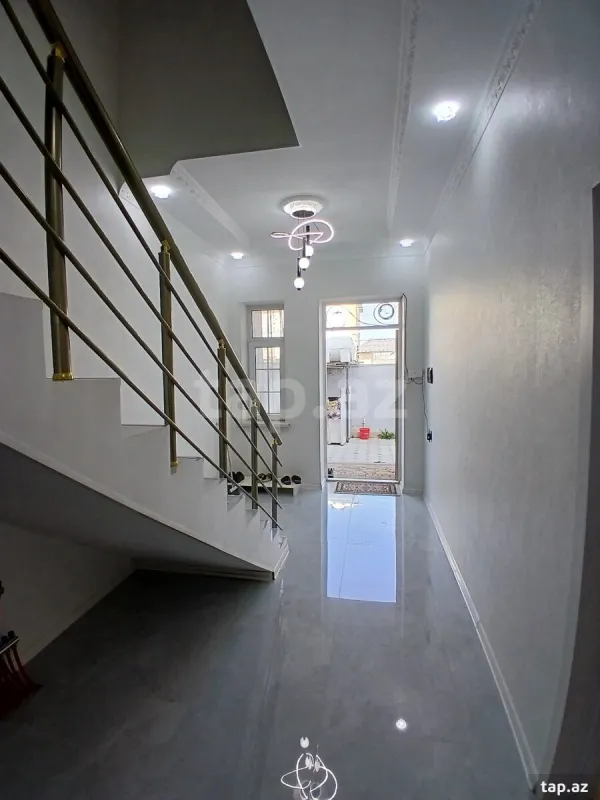 Satılır 4 otaqlı həyət evi 140 m²