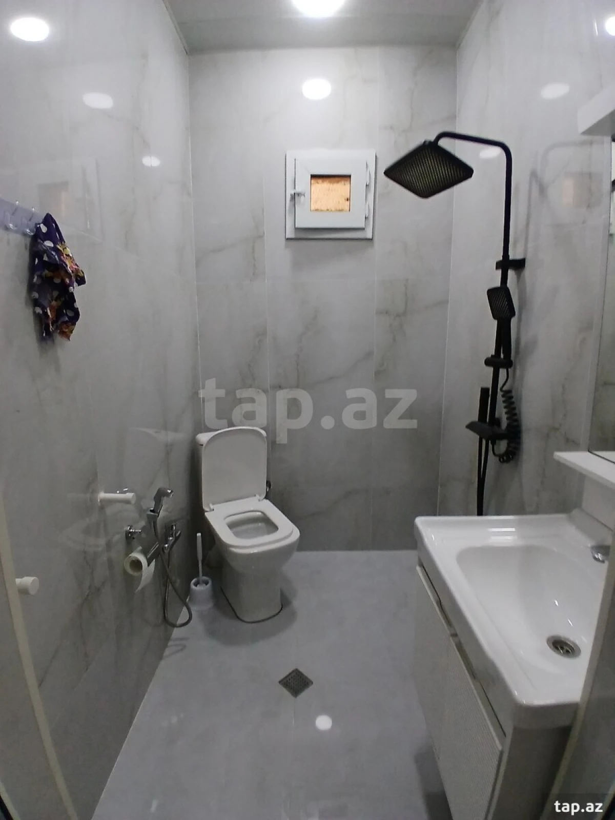 Satılır 4 otaqlı həyət evi 140 m²