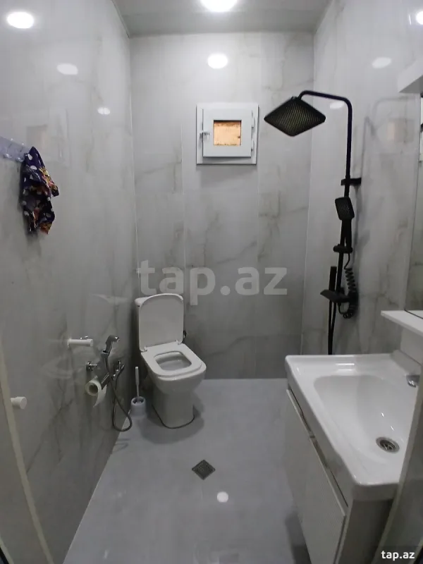 Satılır 4 otaqlı həyət evi 140 m²