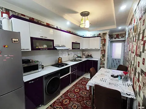 Satılır 4 otaqlı mənzil 90 m²