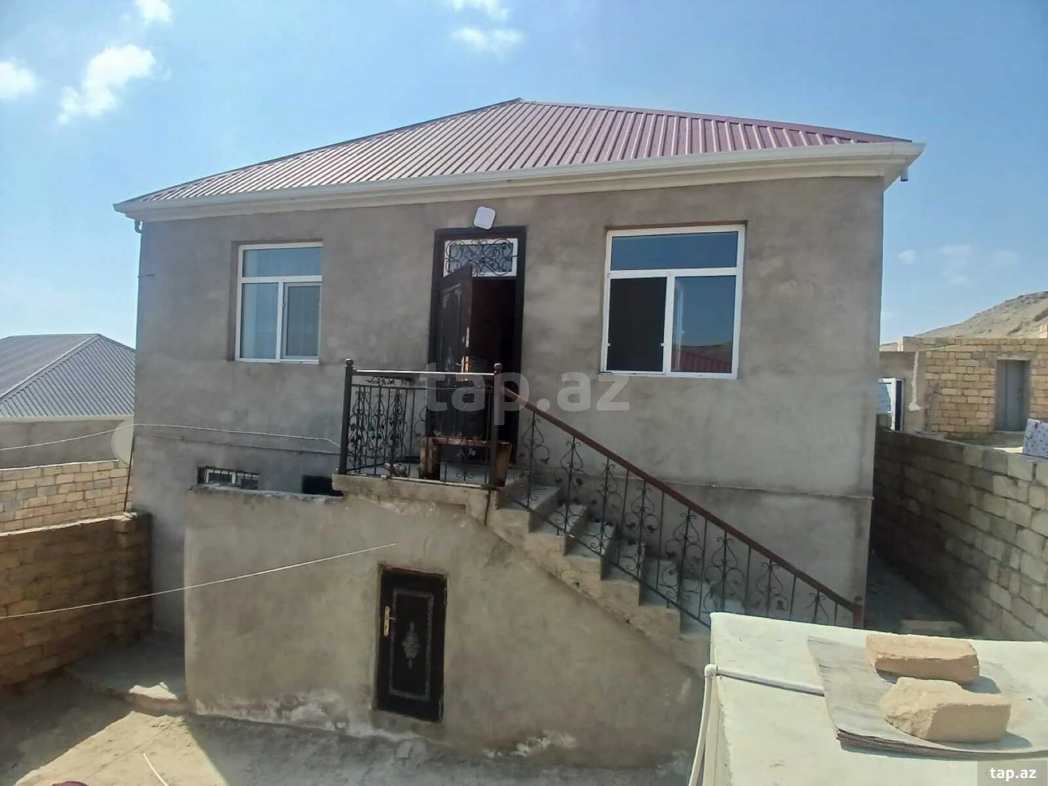 Satılır 5 otaqlı həyət evi 130 m²