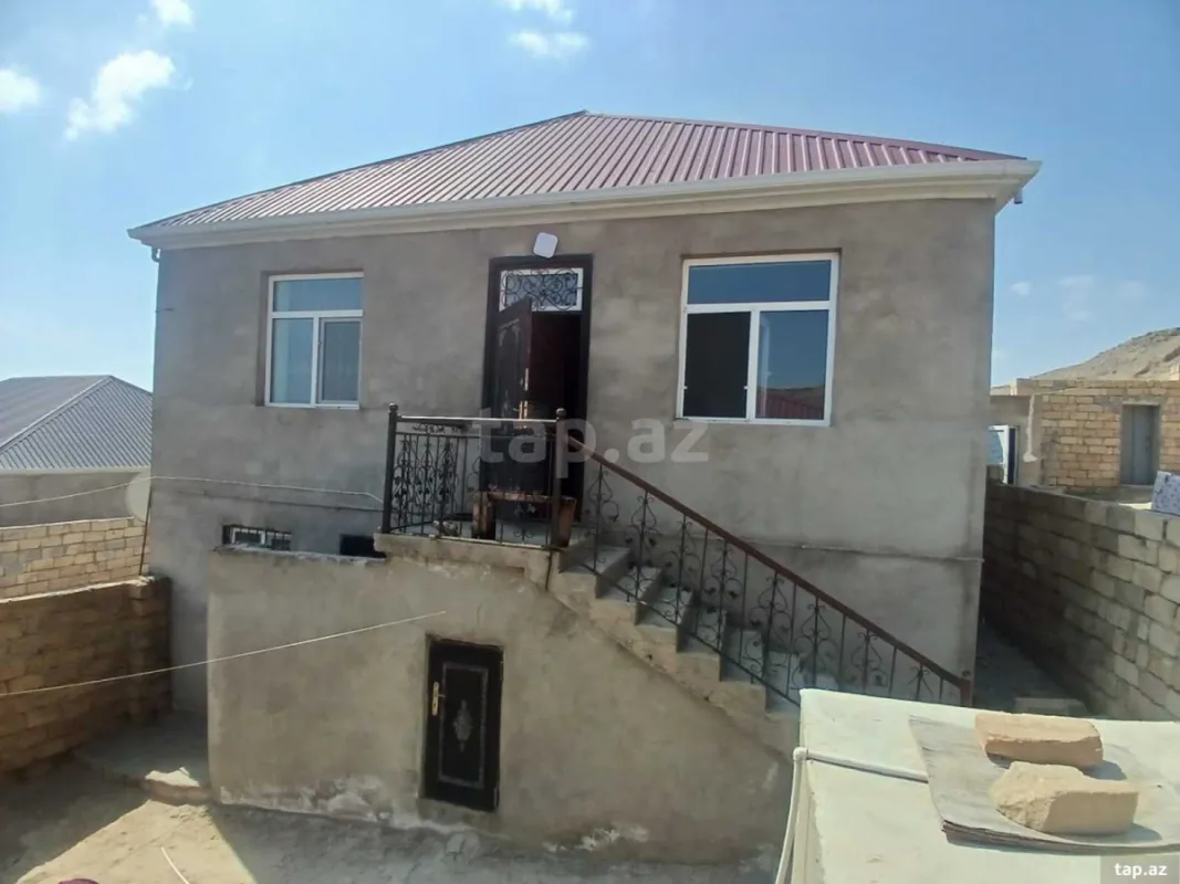 Satılır 5 otaqlı həyət evi 130 m²
