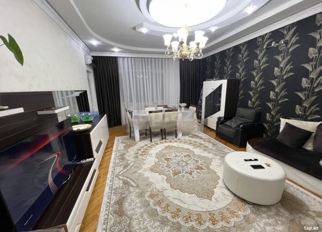 Satılır 3 otaqlı yeni tikili 120 m²