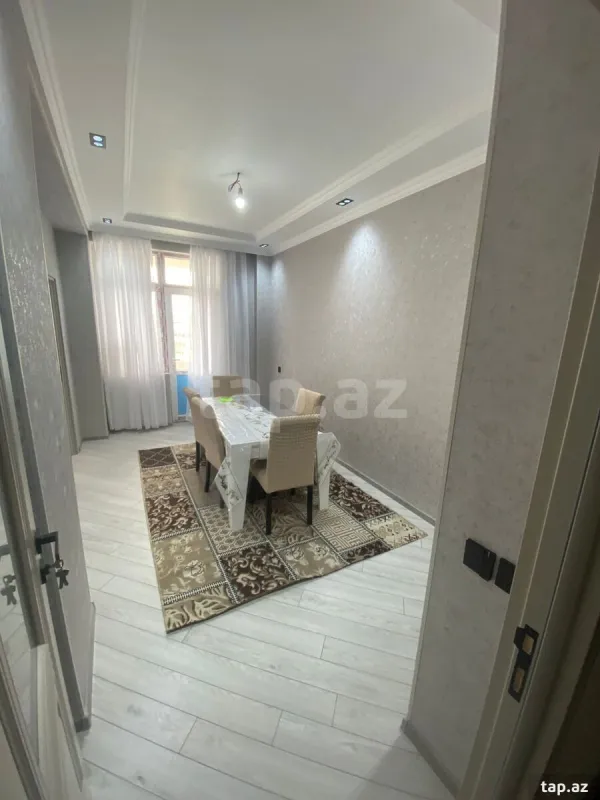 Kirayə verilir 3 otaqlı yeni tikili 60 m²
