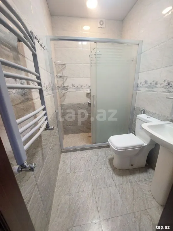 Kirayə verilir 3 otaqlı yeni tikili 80 m²