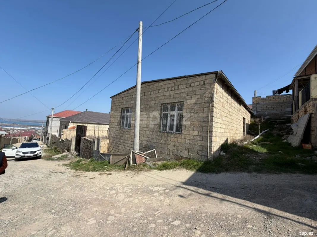 Satılır 3 otaqlı həyət evi 150 m²