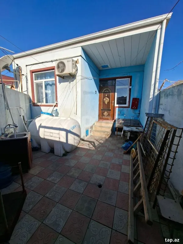 Kirayə verilir 2 otaqlı həyət evi 55 m²