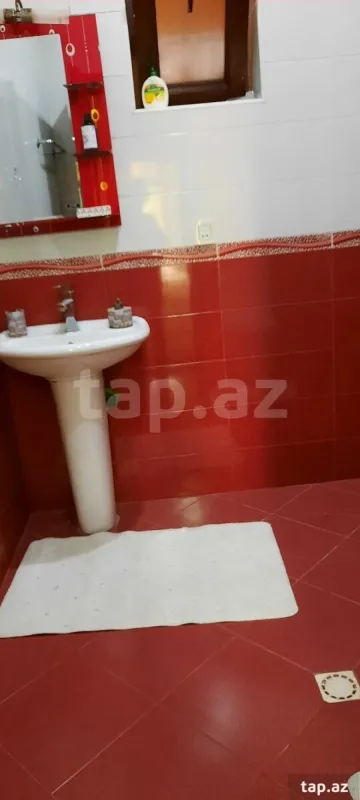 Kirayə verilir 3 otaqlı həyət evi 160 m²