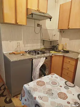 Kirayə verilir 2 otaqlı yeni tikili 50 m²