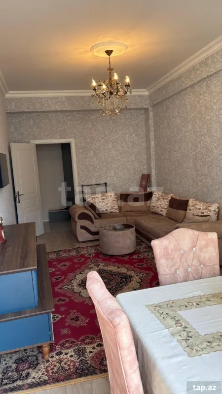 Kirayə verilir 2 otaqlı yeni tikili 70 m²