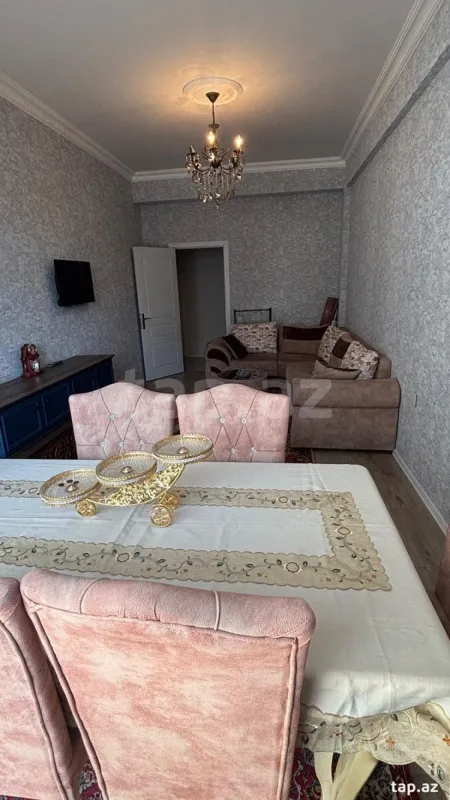 Kirayə verilir 2 otaqlı yeni tikili 70 m²