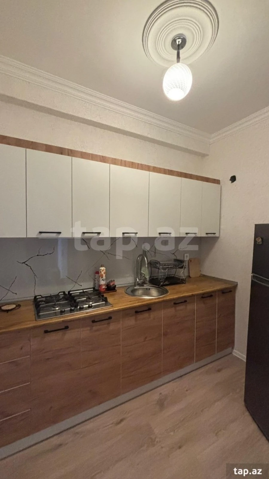 Kirayə verilir 2 otaqlı yeni tikili 70 m²
