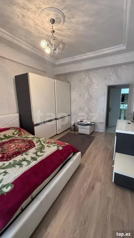 Kirayə verilir 2 otaqlı yeni tikili 70 m²