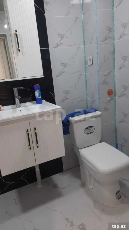 Kirayə verilir 3 otaqlı yeni tikili 65 m²