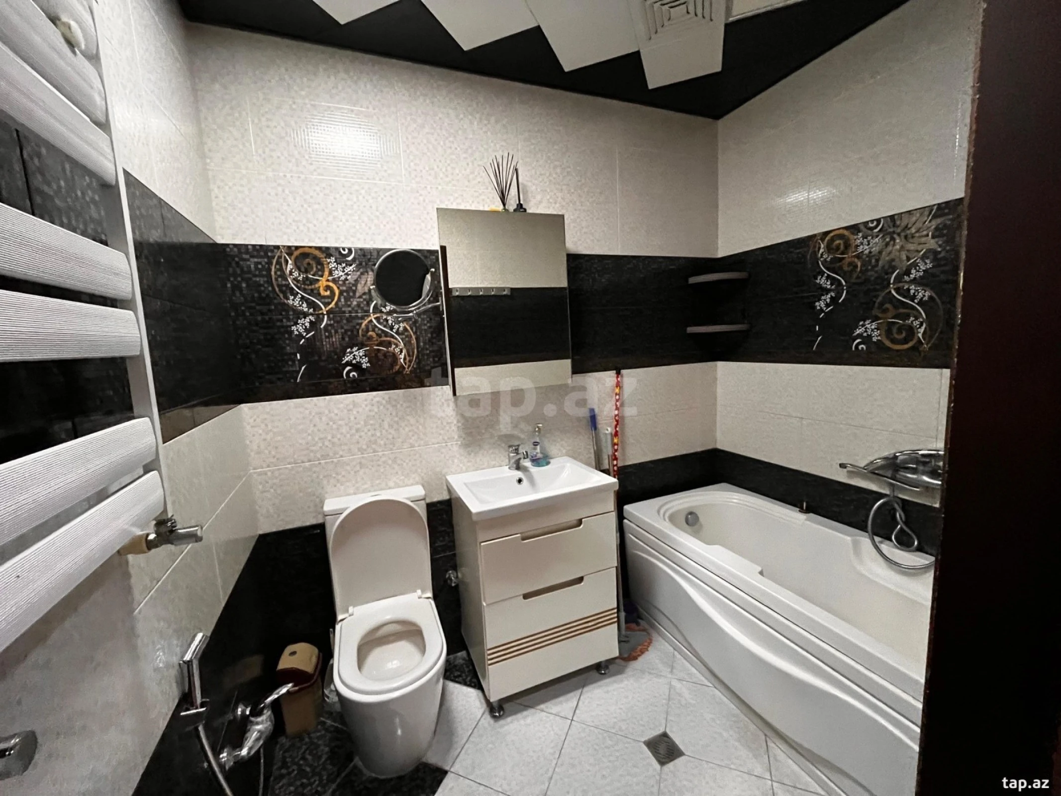 Kirayə verilir 3 otaqlı yeni tikili 65 m²