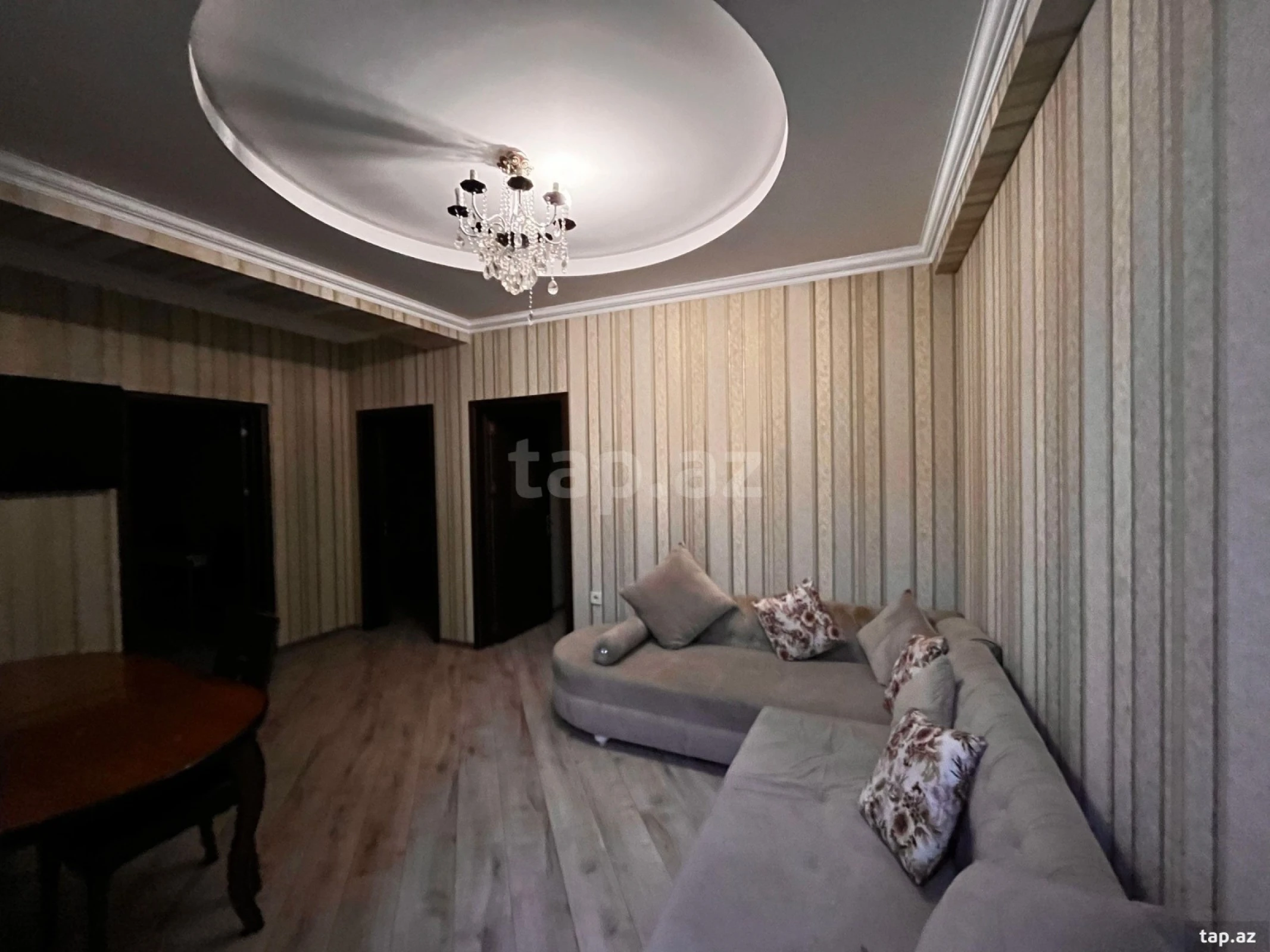 Kirayə verilir 3 otaqlı yeni tikili 65 m²