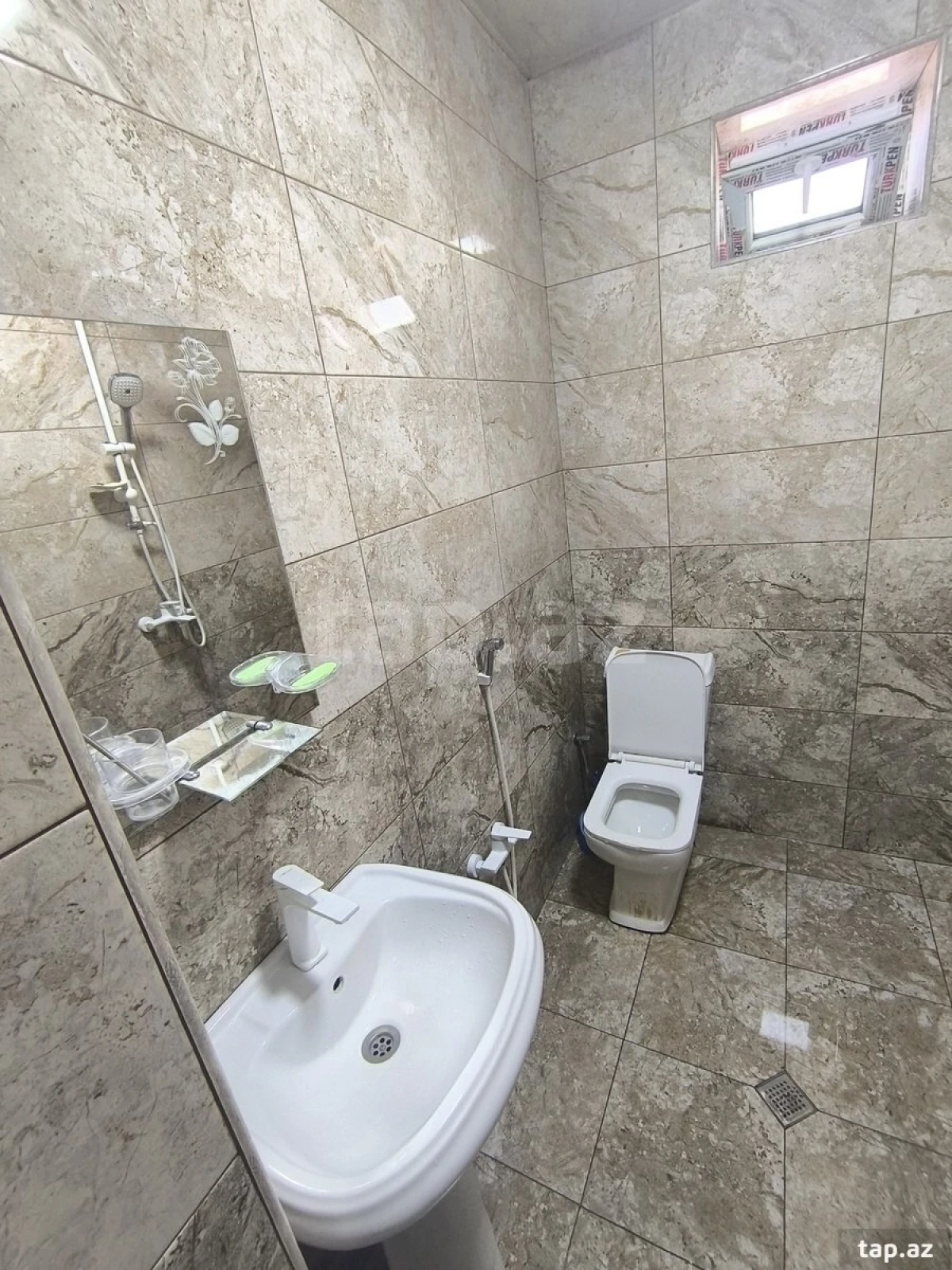 Kirayə verilir 3 otaqlı həyət evi 100 m²