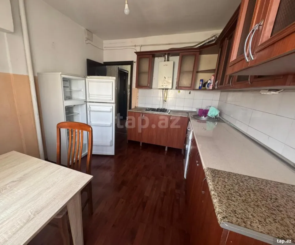 Kirayə verilir 2 otaqlı mənzil 60 m²