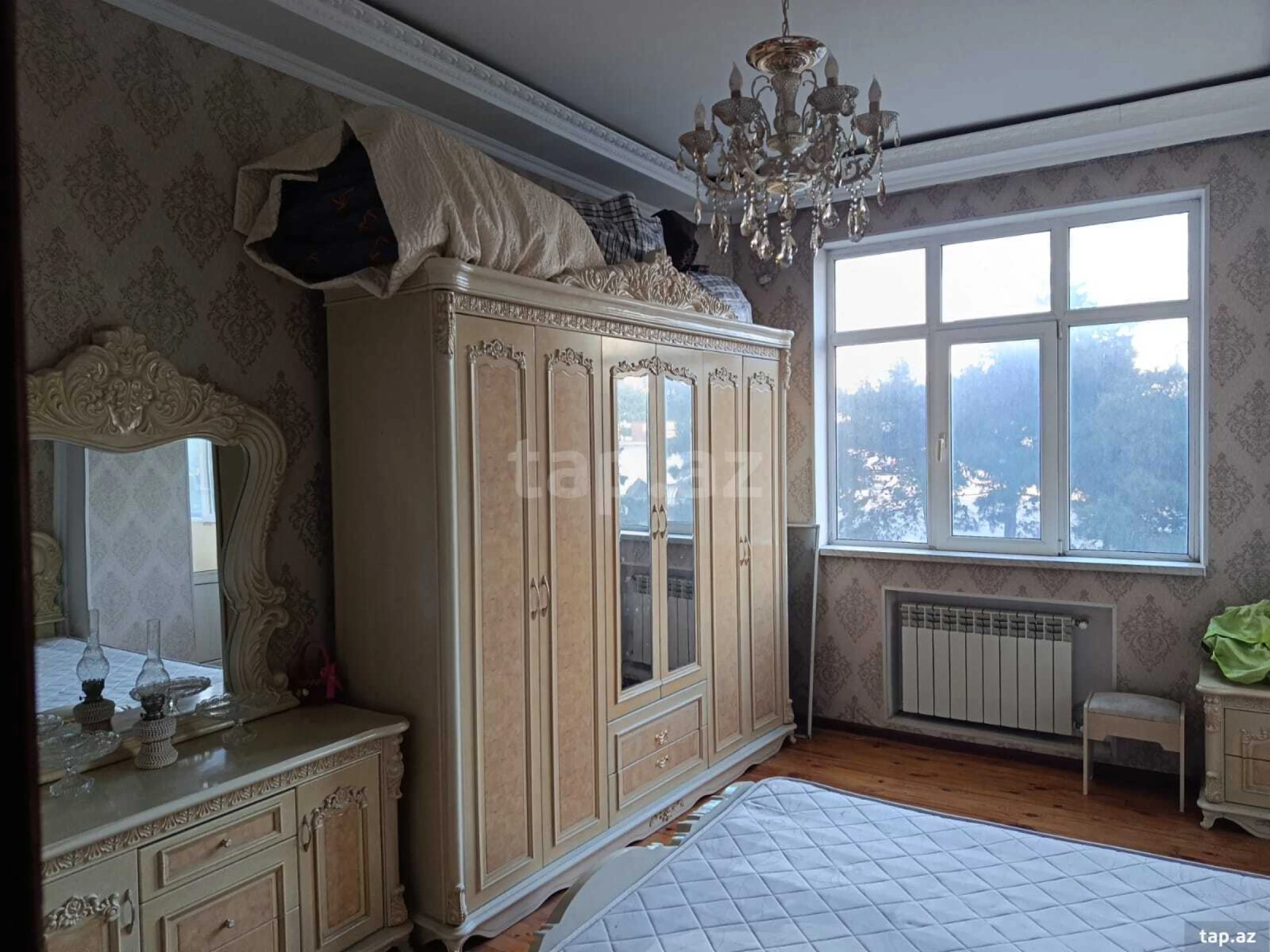 Kirayə verilir 3 otaqlı yeni tikili 142 m²