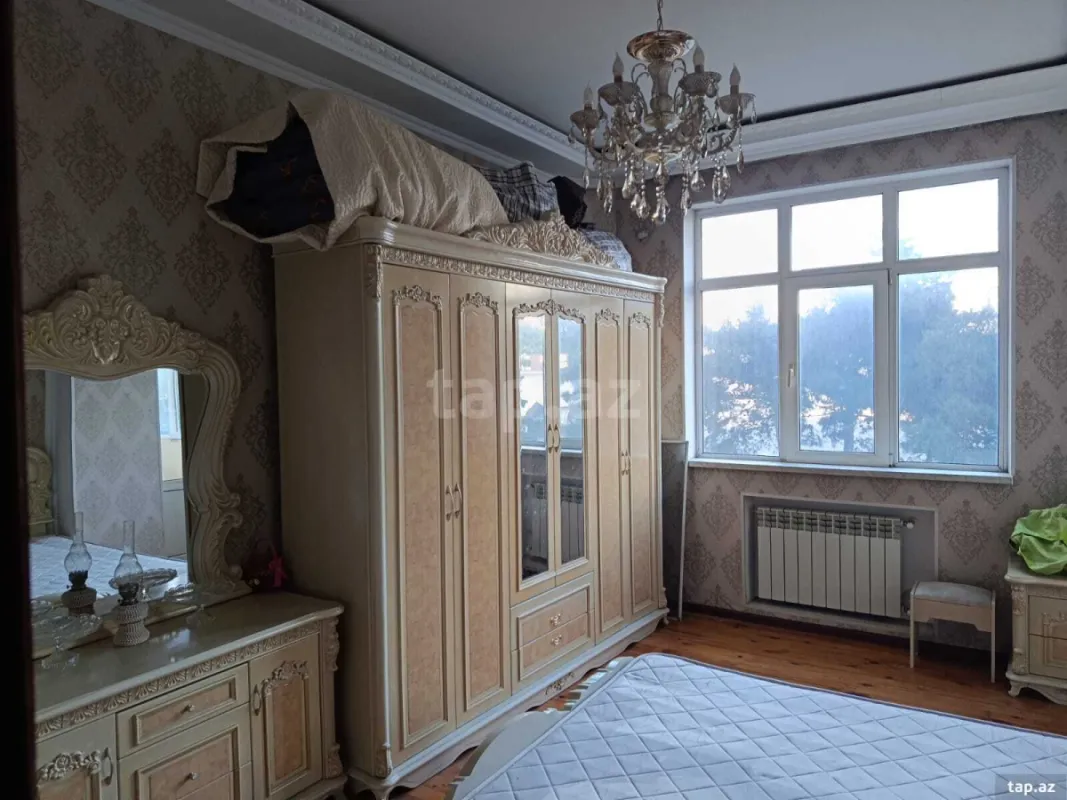 Kirayə verilir 3 otaqlı yeni tikili 142 m²