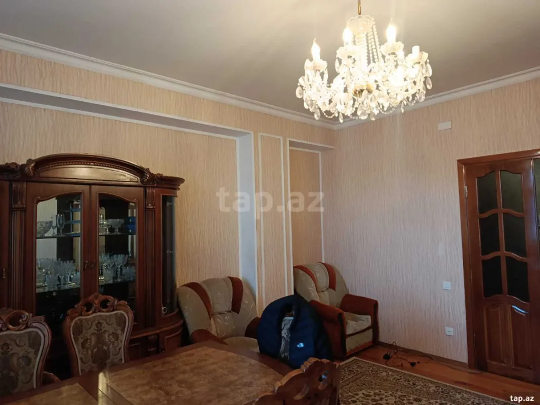 Kirayə verilir 3 otaqlı yeni tikili 142 m²