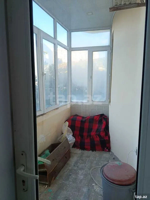 Kirayə verilir 3 otaqlı yeni tikili 142 m²