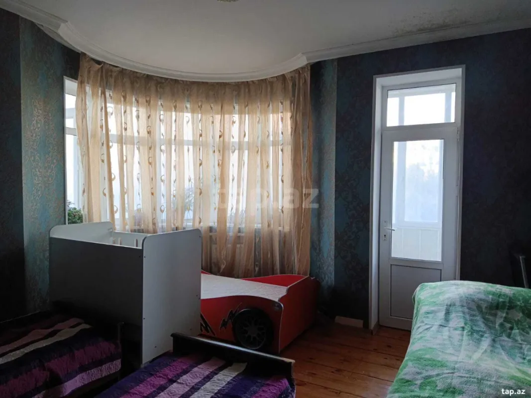 Kirayə verilir 3 otaqlı yeni tikili 142 m²