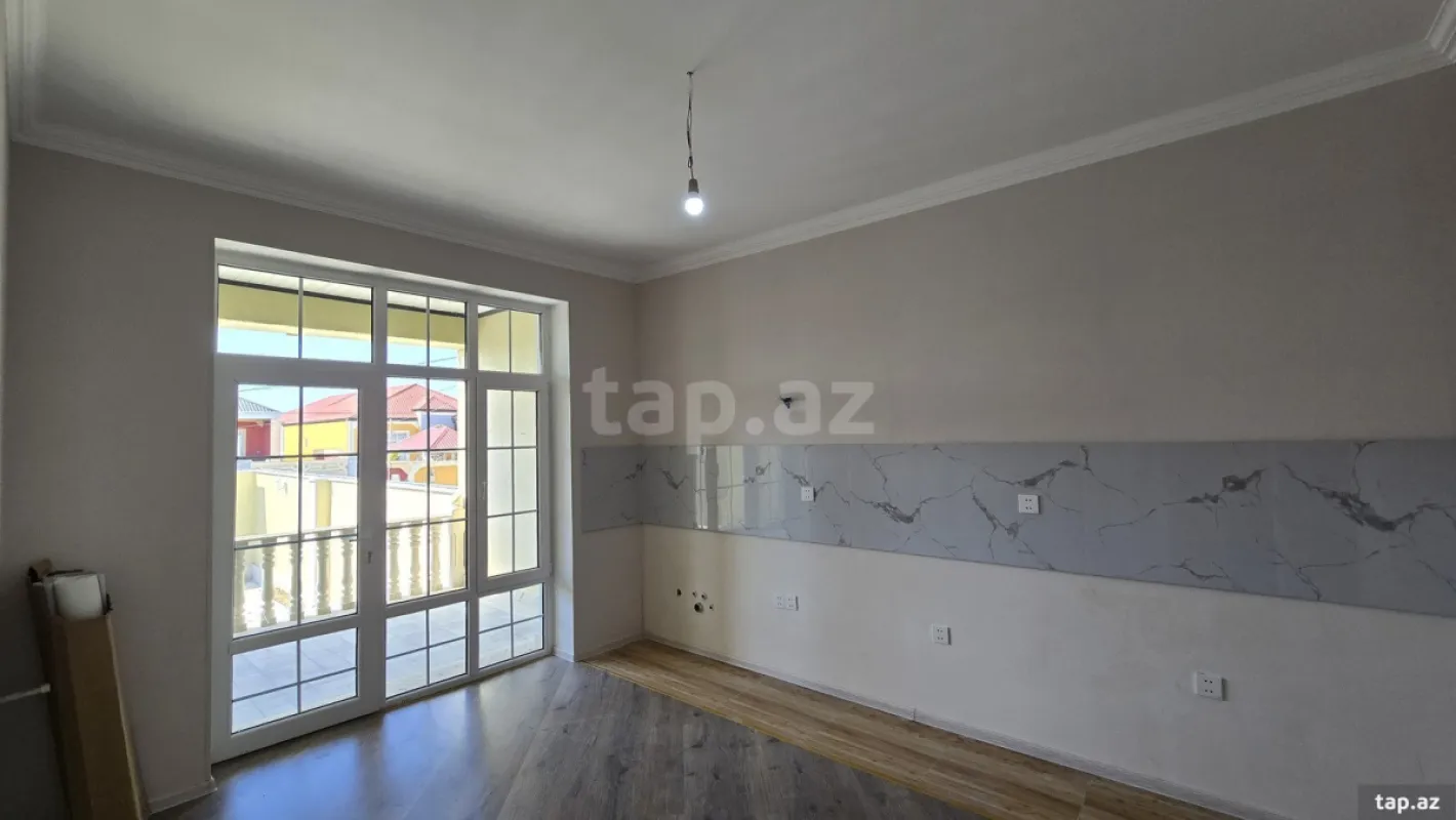 Satılır 4 otaqlı həyət evi 125 m²